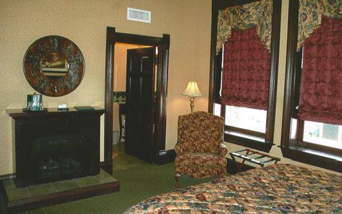 Hickok'S Hotel And Gaming Deadwood Room photo